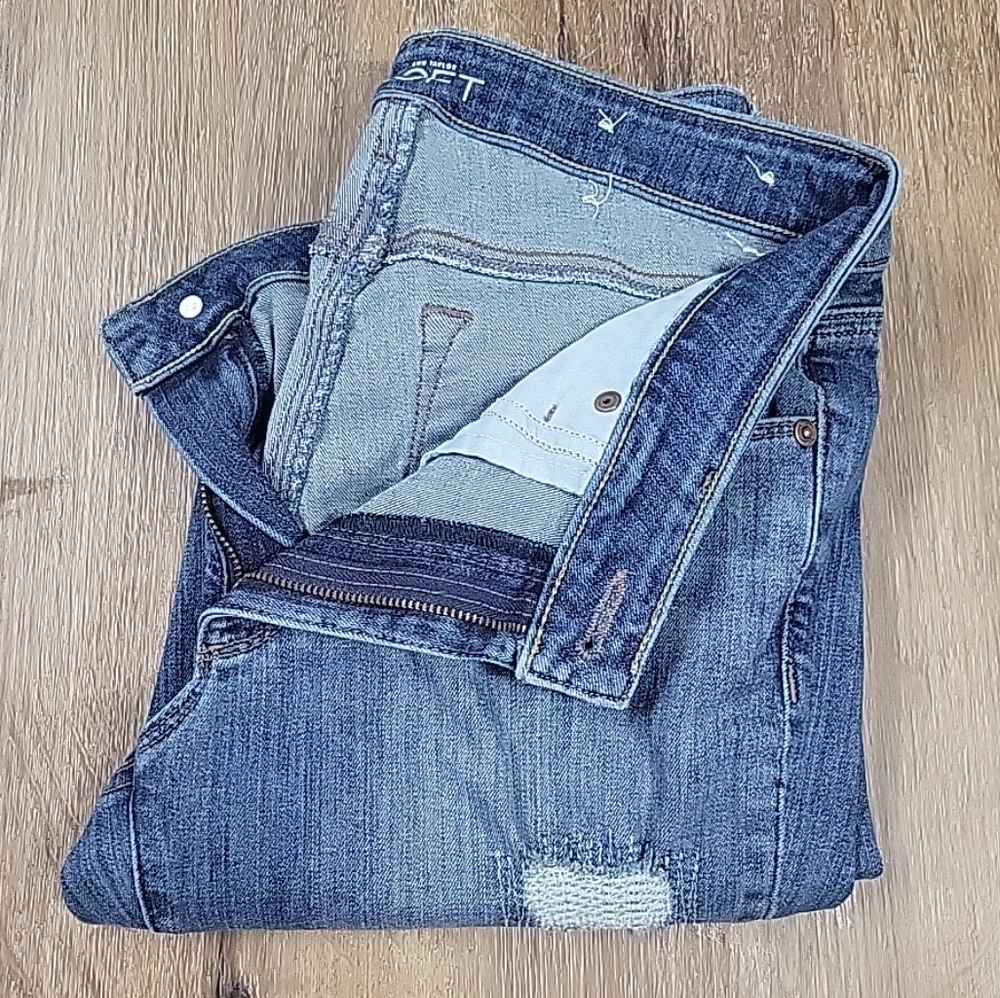 Ann Taylor LOFT Curvy Skinny Jeans Medium Wash Distressed Size 6